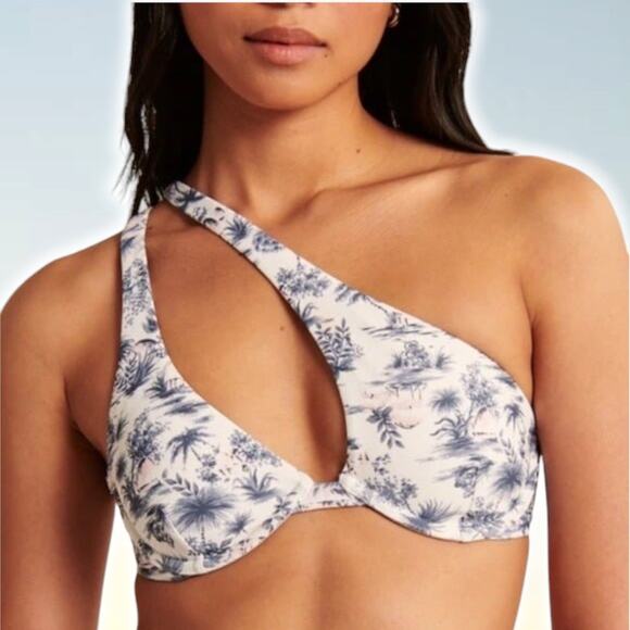 Abercrombie & Fitch Other - NWT ABERCROMBIE & FITCH Asymmetrical Bikini Top Sz XXS
